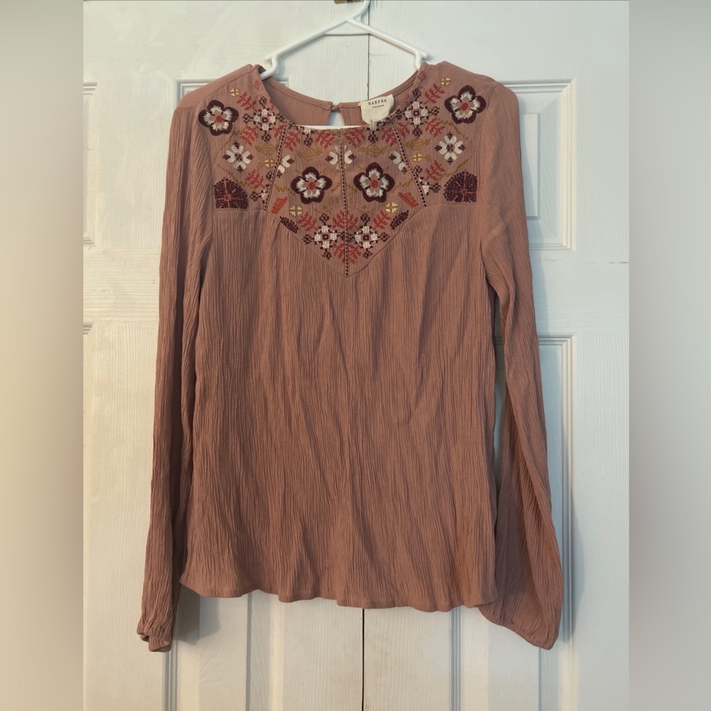 Harper Heritage Women’s Dusty Rose Embroidered Pink Long Sleeved Top Size Small